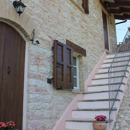 B&B Il Poggetto Serra SantʼAbbondio Extérieur photo