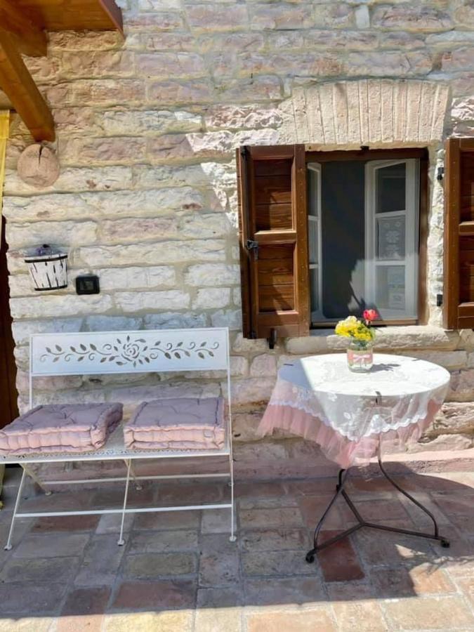 B&B Il Poggetto Serra SantʼAbbondio Extérieur photo