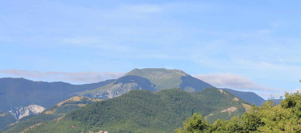 B&B Il Poggetto Serra SantʼAbbondio Extérieur photo
